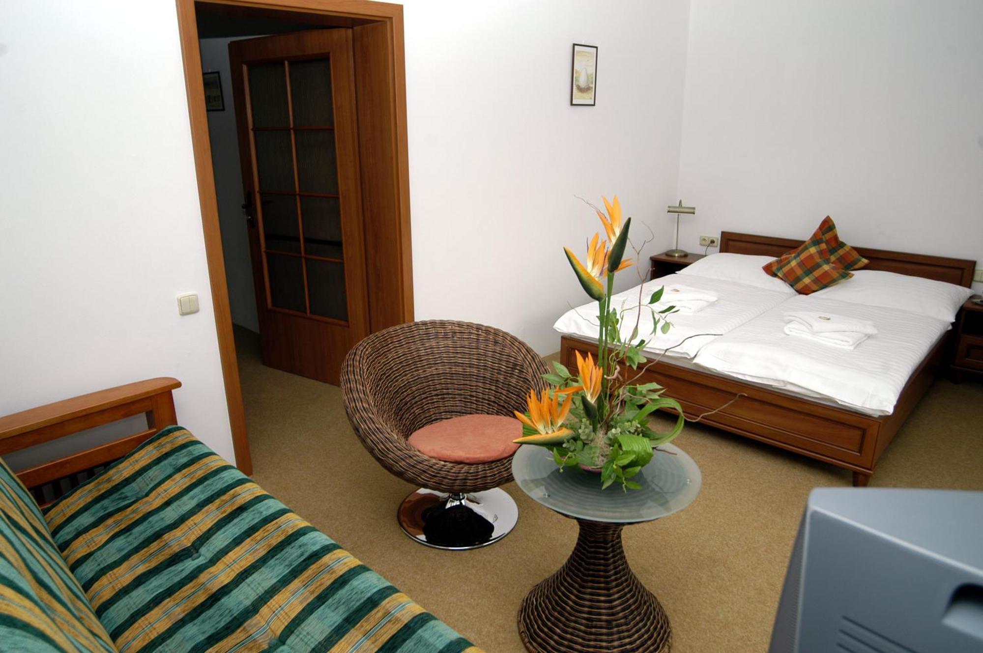 Hotel Loucky Litvinov Luaran gambar